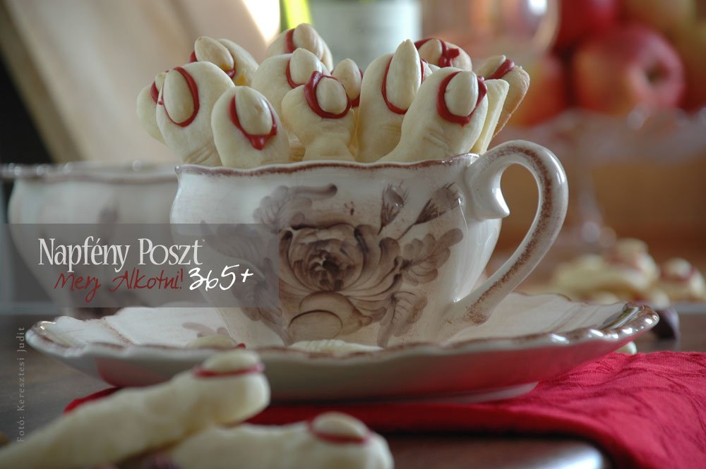 boszorkanyujjak keksz nyito01