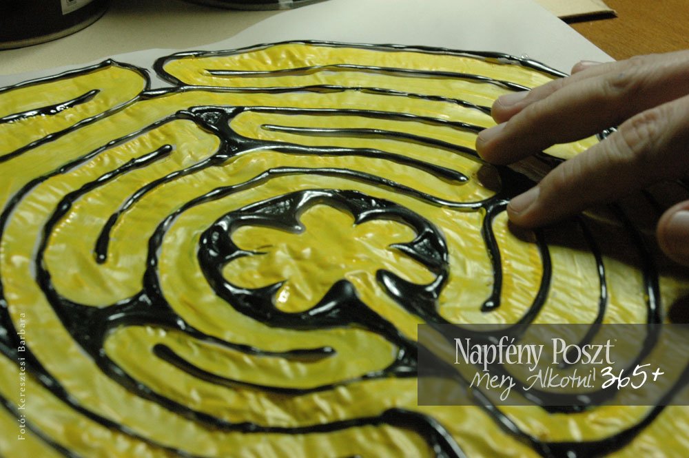 ujjlabirintus nyito01